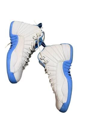 Air Jordan 12 Retro GS University Blue Size 5Y 153265-112